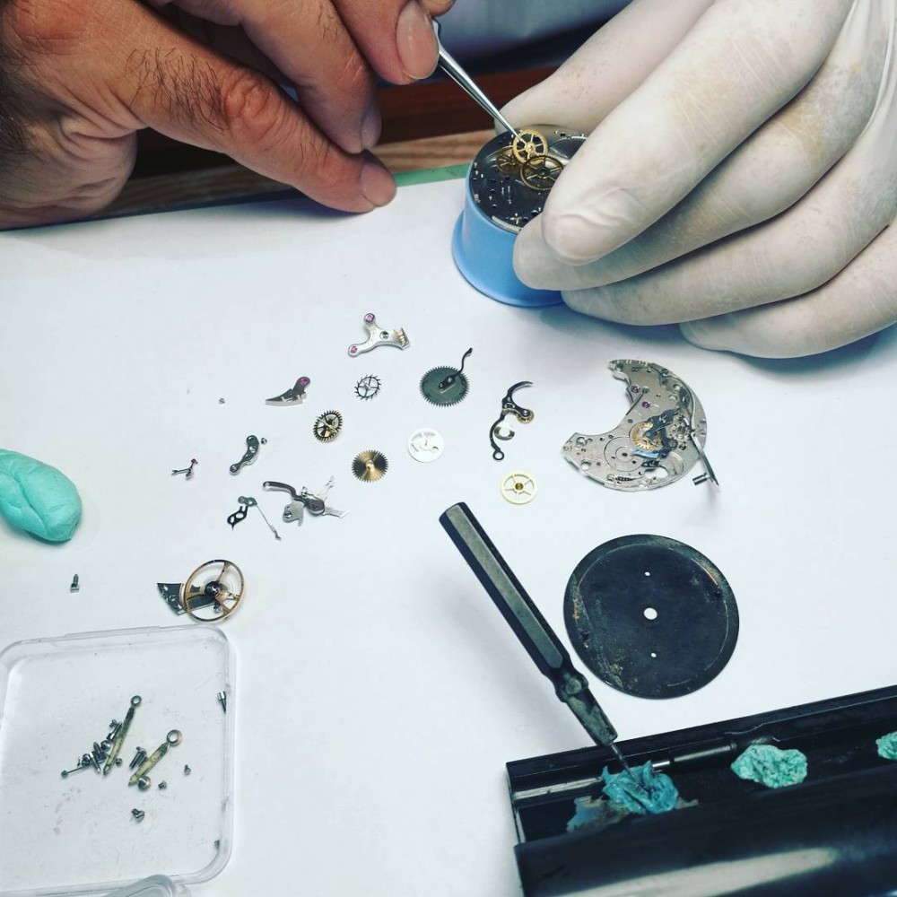 Riparazione orologio